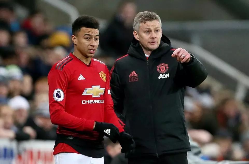 支出也与球 支出也与球