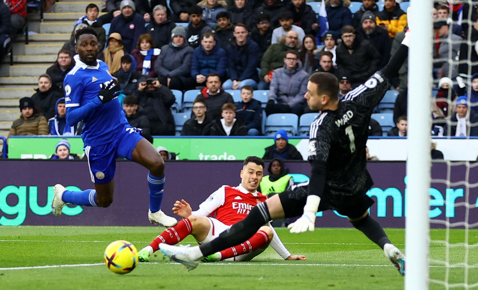 用四后卫战 用四后卫战